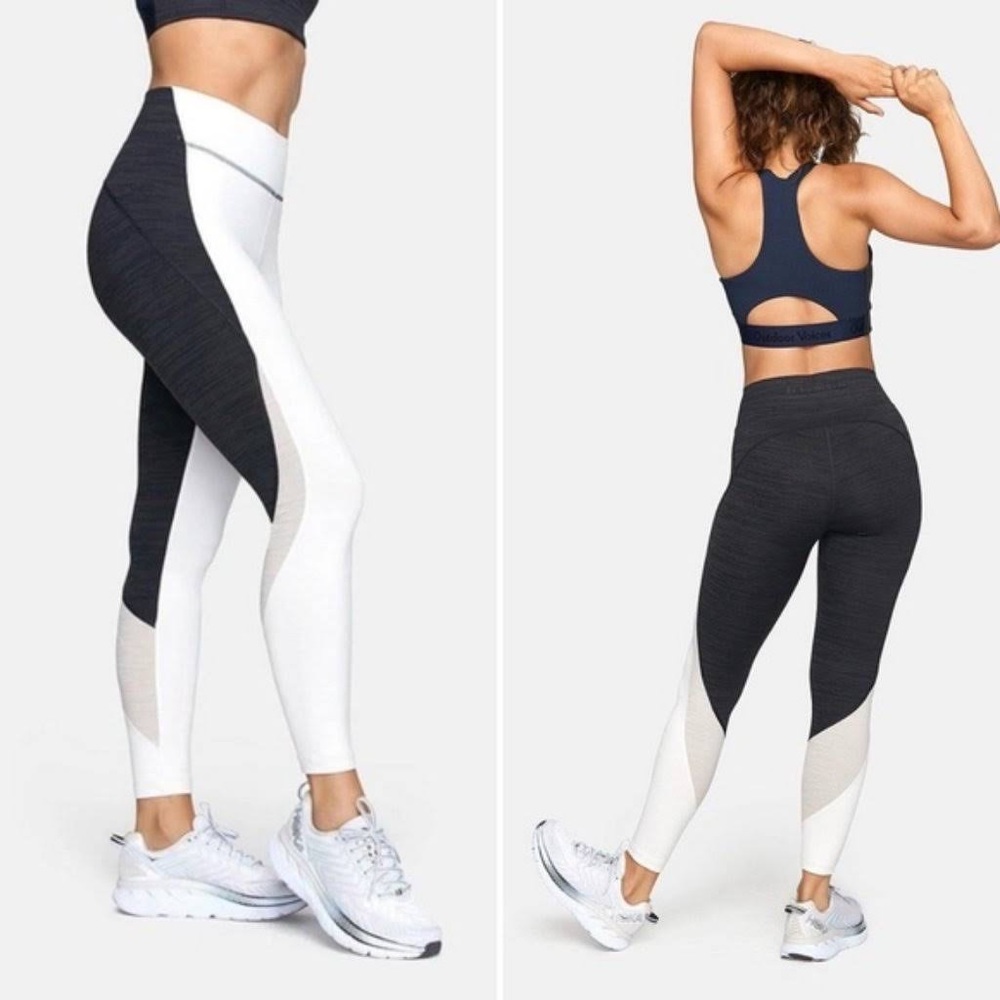 Outdoor Voices TechSweat Zoom Leggings, size Small